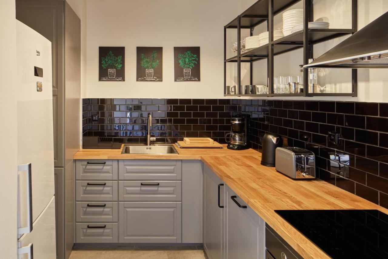 Prague Days - Spacious 3Bdr Apartment - Trendy Neighbourhood Экстерьер фото