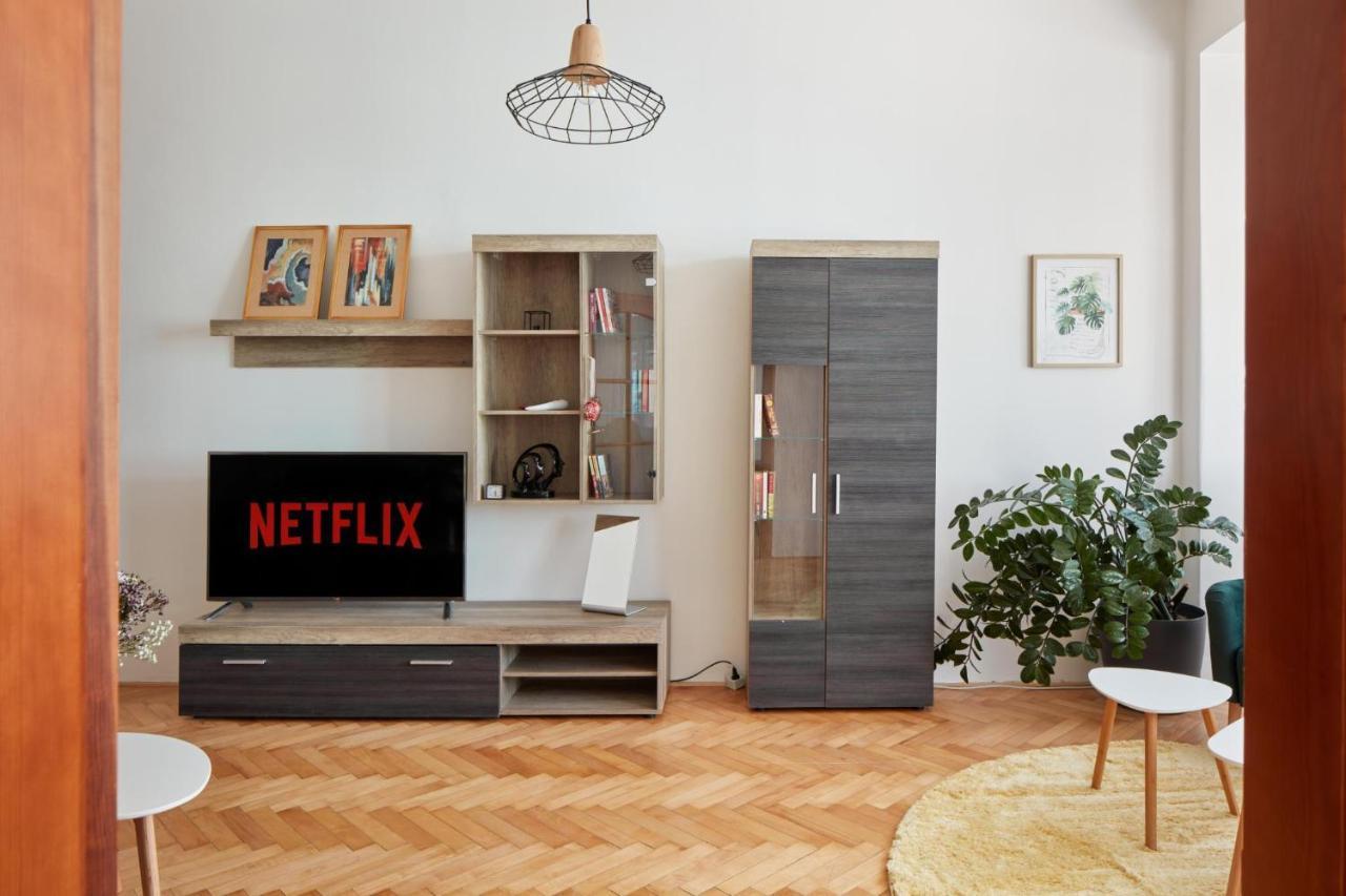 Prague Days - Spacious 3Bdr Apartment - Trendy Neighbourhood Экстерьер фото
